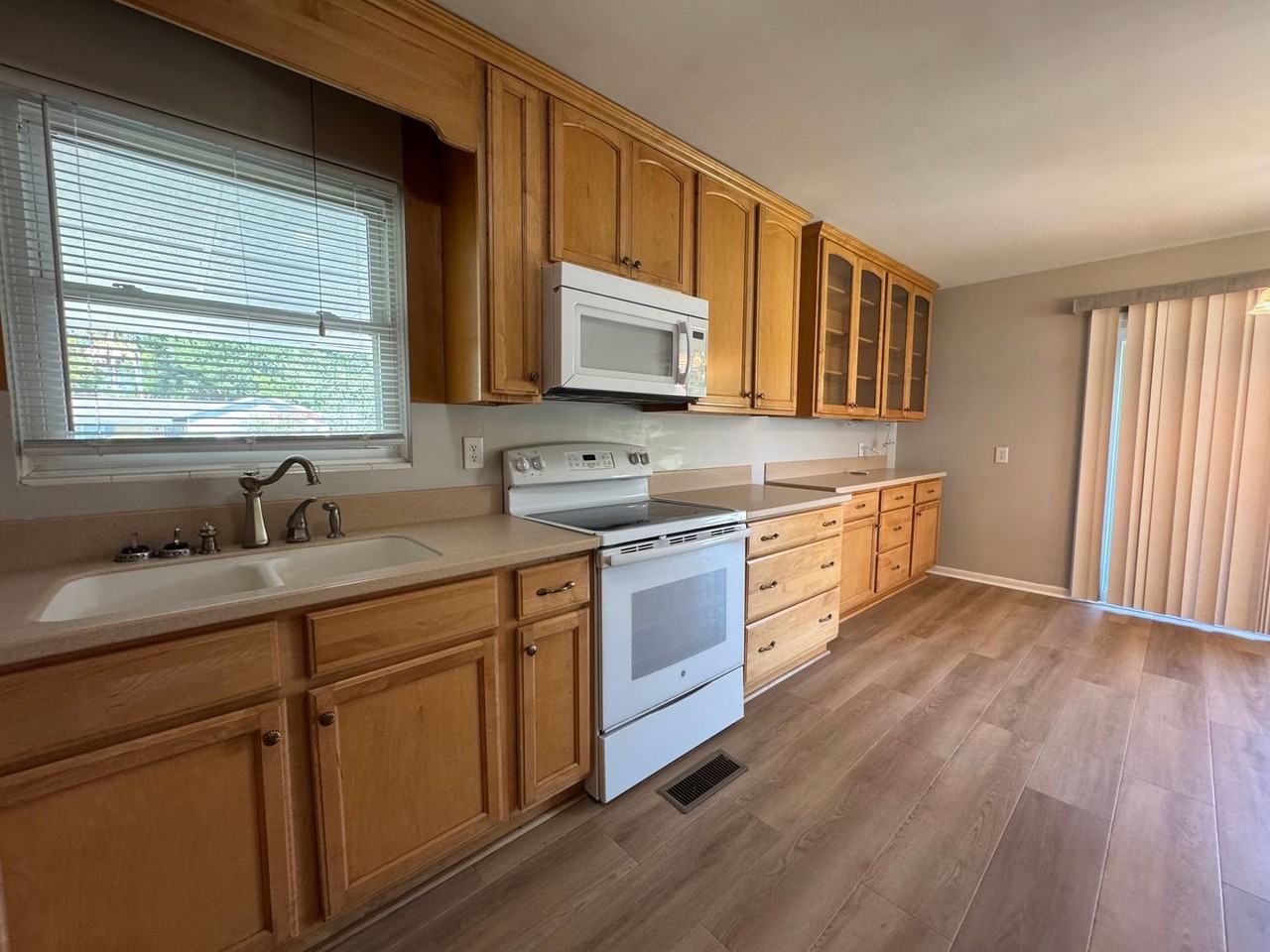 1419 1419 Pearl Ave SW - Photo 3 of 20