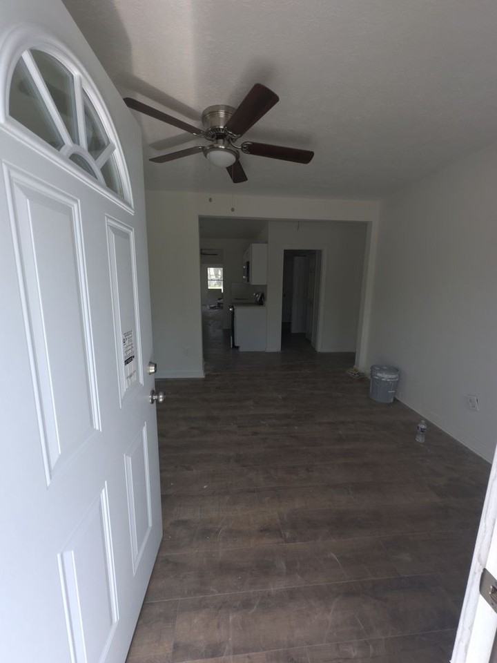 227 Settlers Landing Rd - Photo 2 of 12