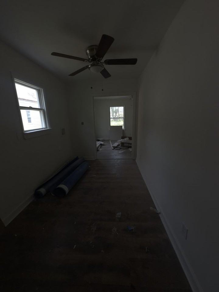227 Settlers Landing Rd - Photo 4 of 12