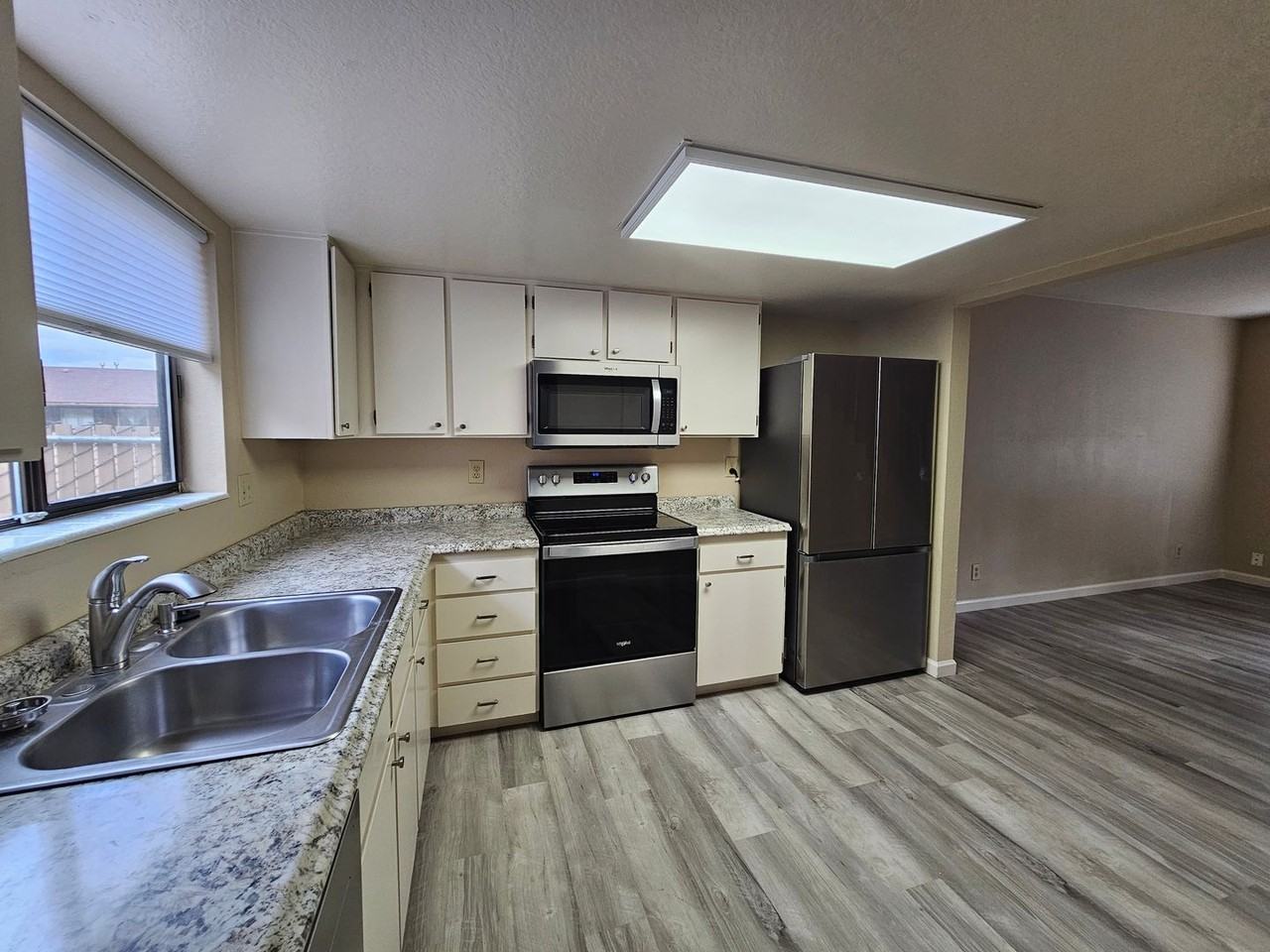 3643 Gypsum Rd - Photo 3 of 8