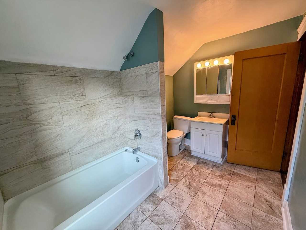 820 Mcgregor Ave Nw - Photo 7 of 14