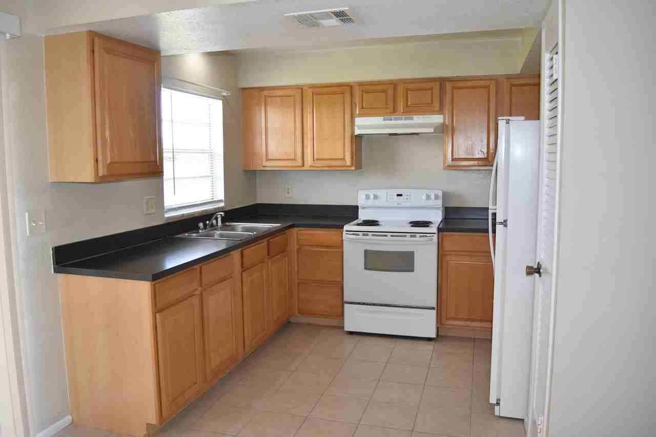 3134 Edgewood Dr Ne - Photo 7 of 31