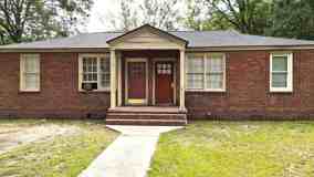 19 Woodlawn Ave - Photo 1 of 1