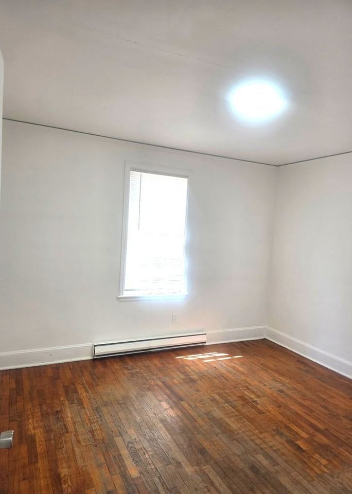 21 Woodlawn Ave - Photo 5 of 10