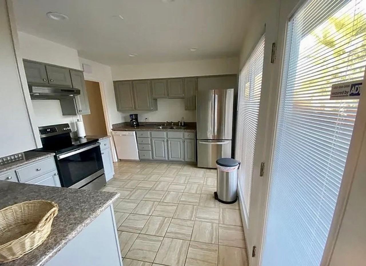 2778 Courtland Dr - Photo 3 of 10