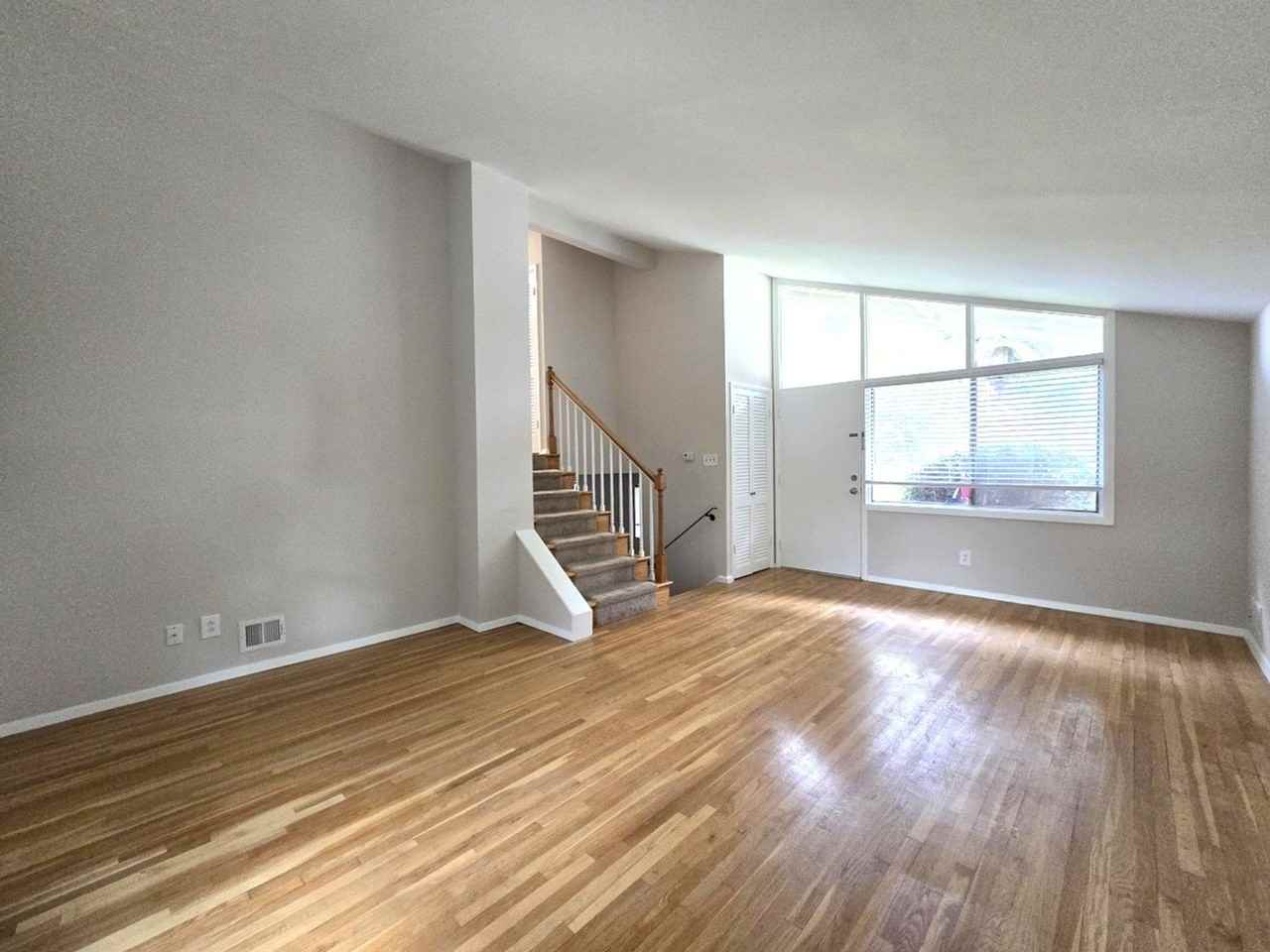 5115 Bangor Dr - Photo 4 of 23