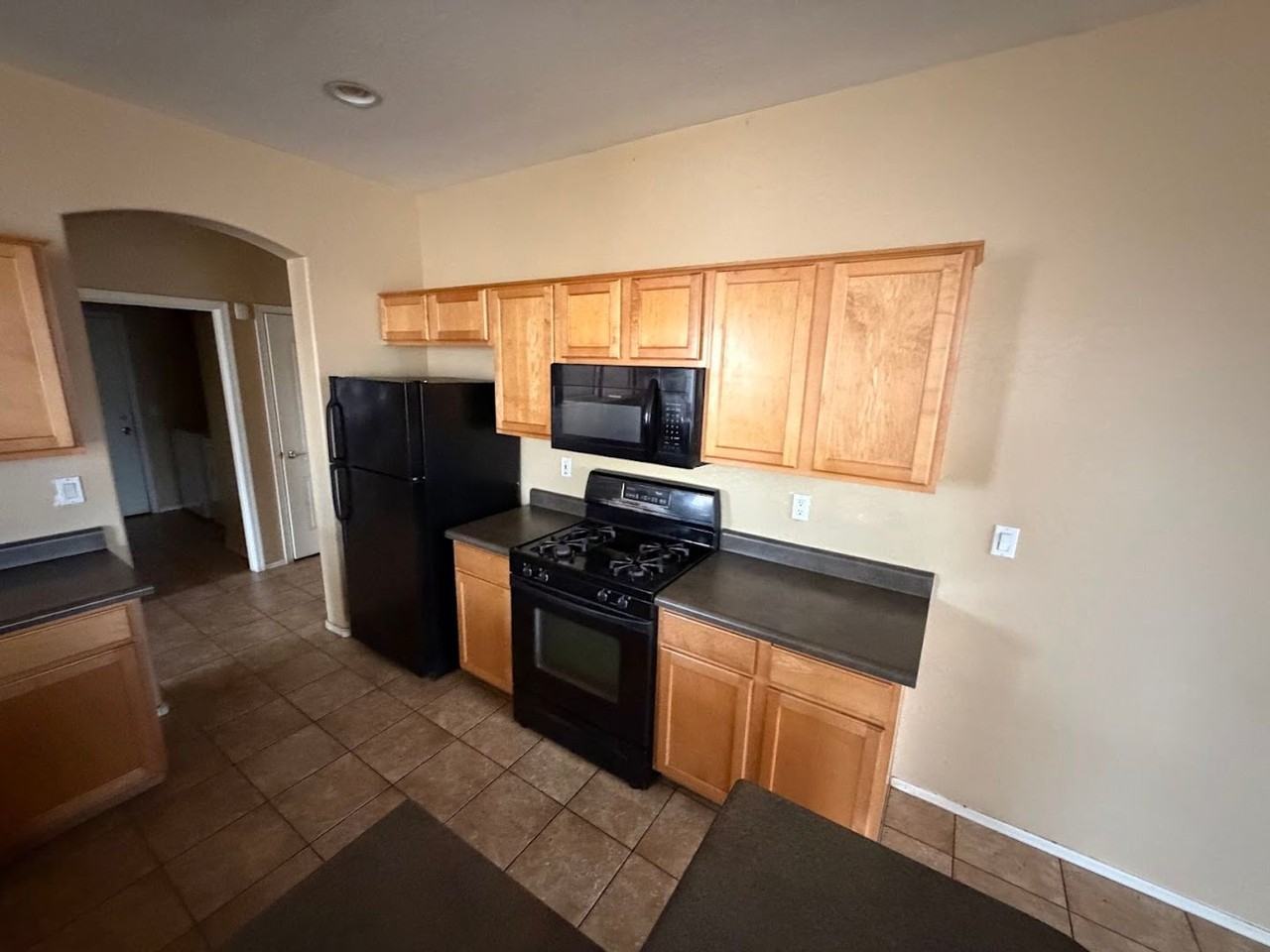 3202 S 104th Ave - Photo 5 of 21