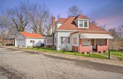 204 Kismet St - Photo 1 of 1