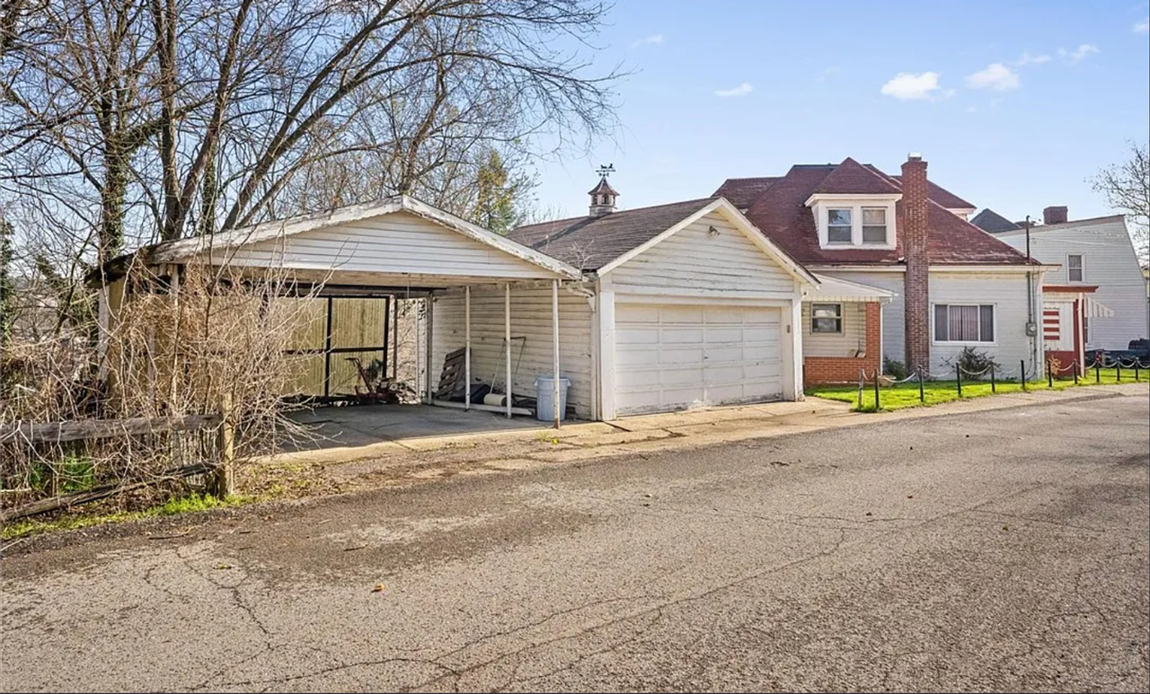 204 Kismet St - Photo 2 of 17