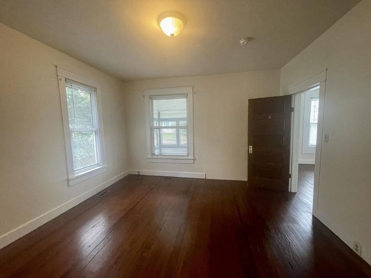 211 E 2nd St - Photo 4 of 26