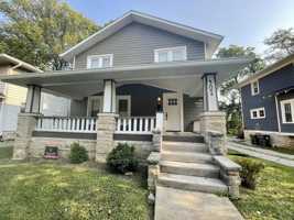 featured image of 501 E 1st St
