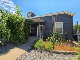 featured image of 724 E Downington Ave
