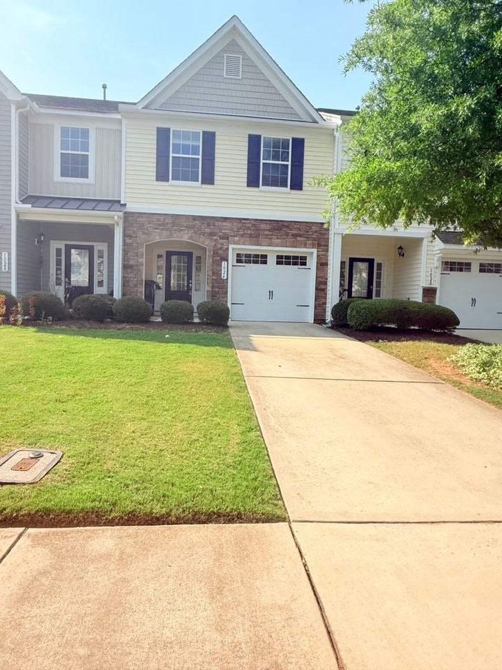 1024 Havenbrook Dr - Photo 3 of 25
