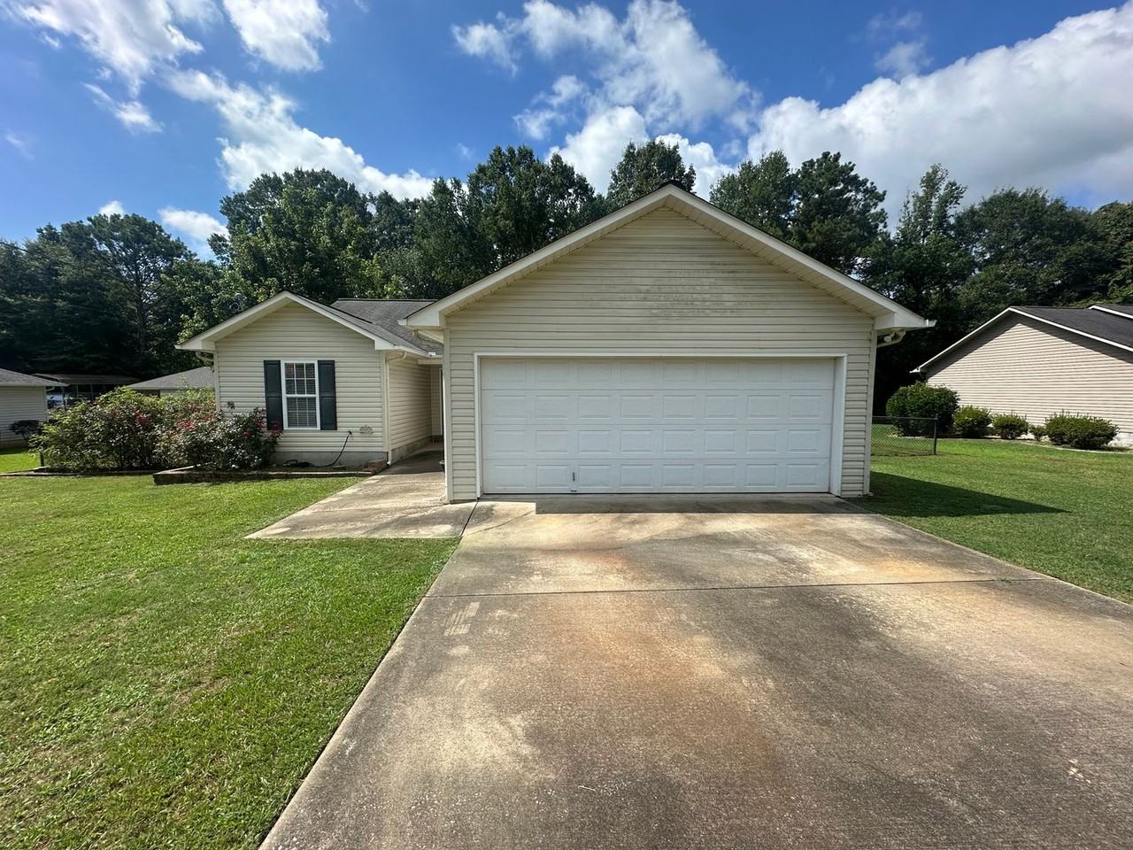 306 Bernard Couch Dr - Photo 2 of 22