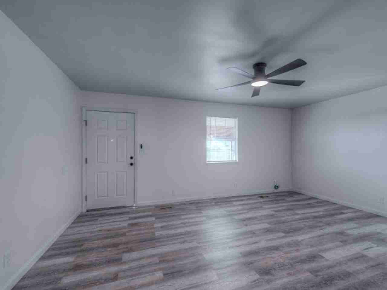 1131 S 124th East Ave - Photo 2 of 13