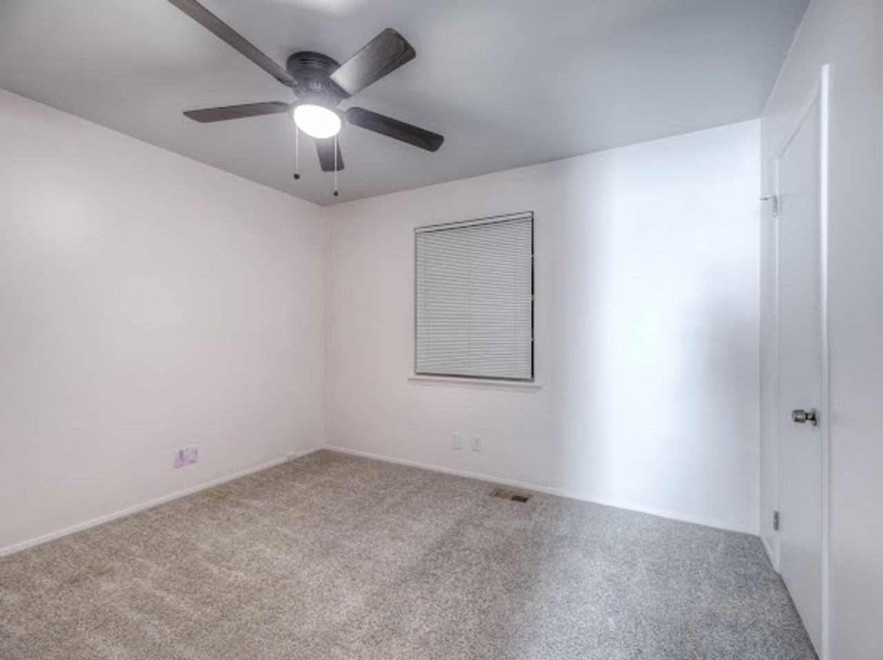 1131 S 124th East Ave - Photo 4 of 13