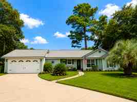 featured image of 102 Summer Dr