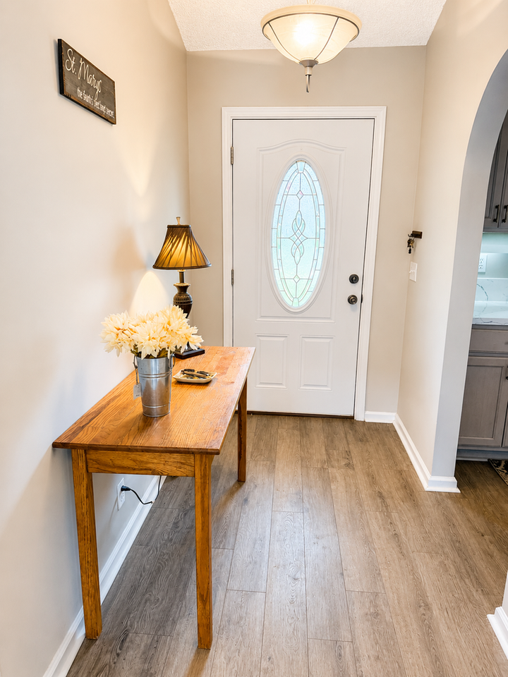 102 Summer Dr - Photo 6 of 36