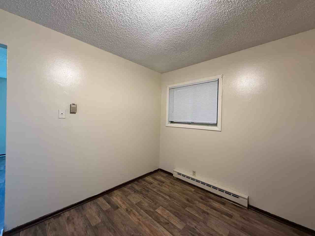 351 Southland Dr - Photo 6 of 11