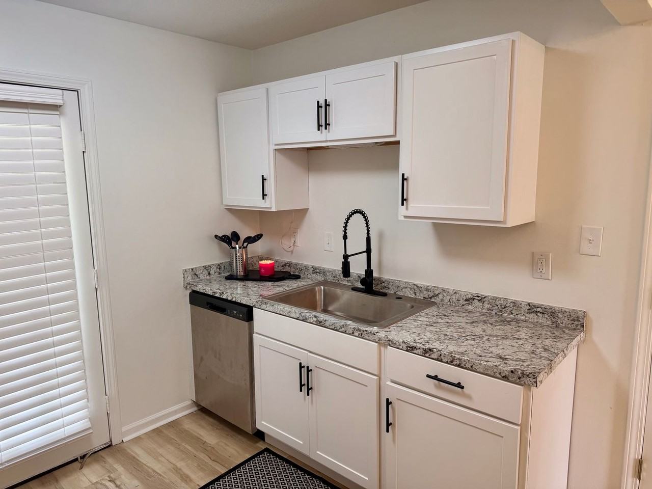 53 Brooksie Dr - Photo 4 of 11