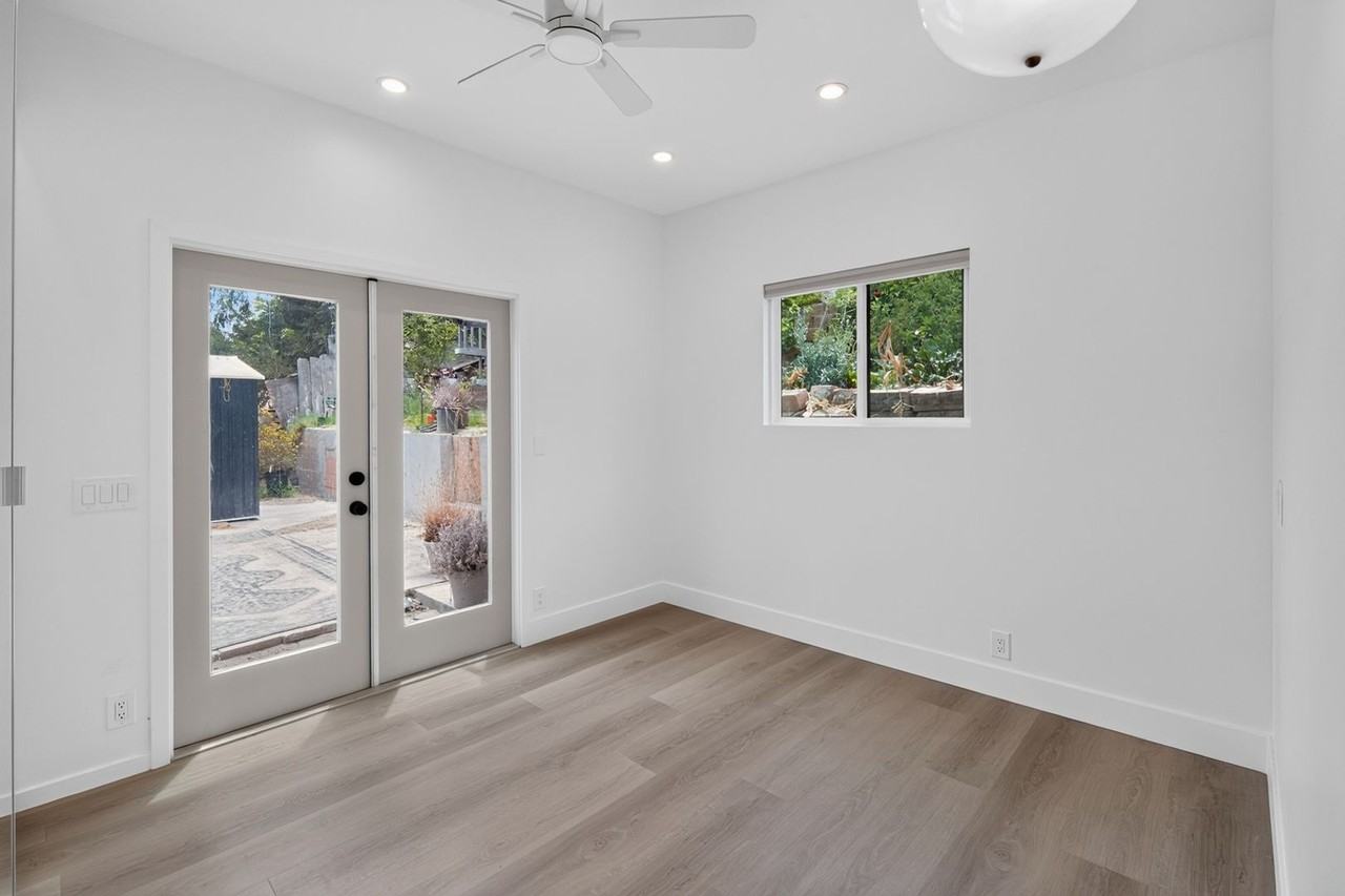 1216 Lagan Ave - Photo 7 of 16