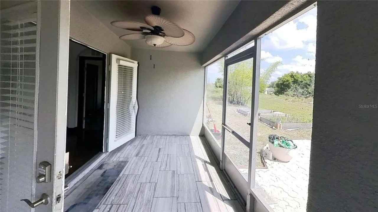 2641 Sunset Cir - Photo 4 of 12