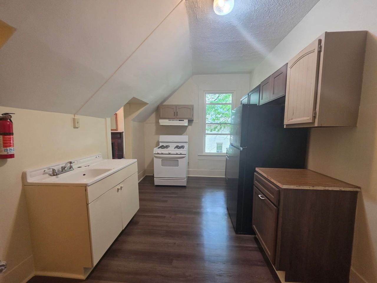 242 W Highland Ave - Photo 3 of 10