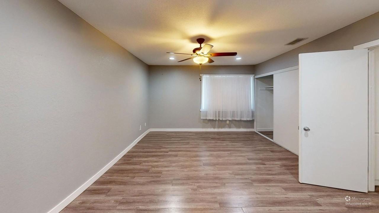 7853 Ramona Ave - Photo 4 of 25