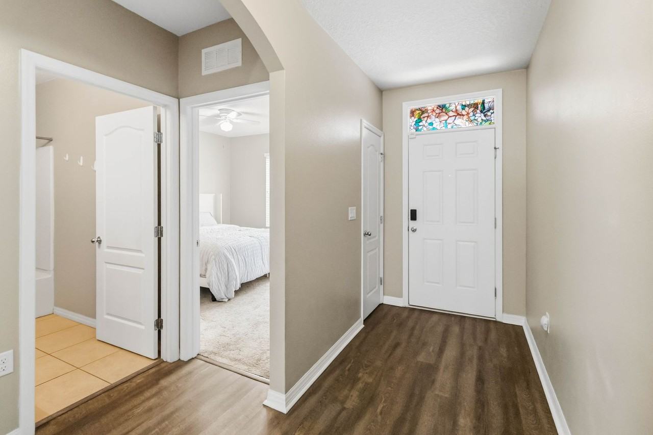 2318 Sequoia Way - Photo 2 of 24