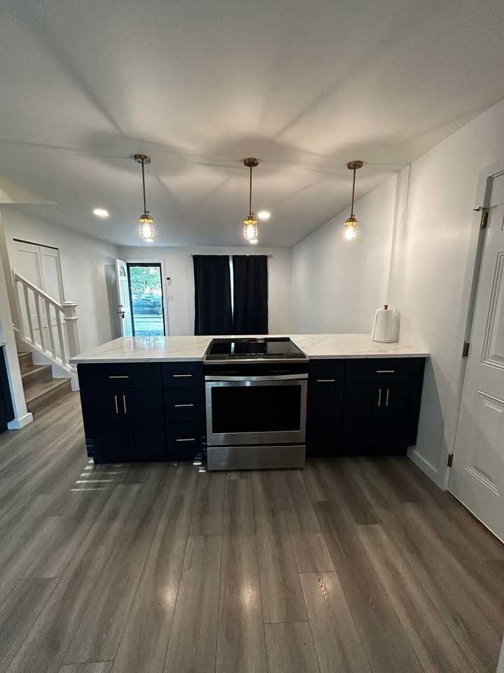 3559 Halpern St - Photo 3 of 18