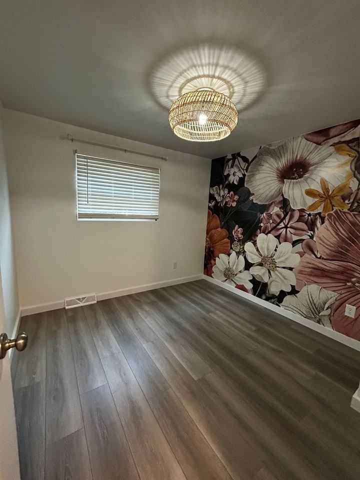 3559 Halpern St - Photo 6 of 18