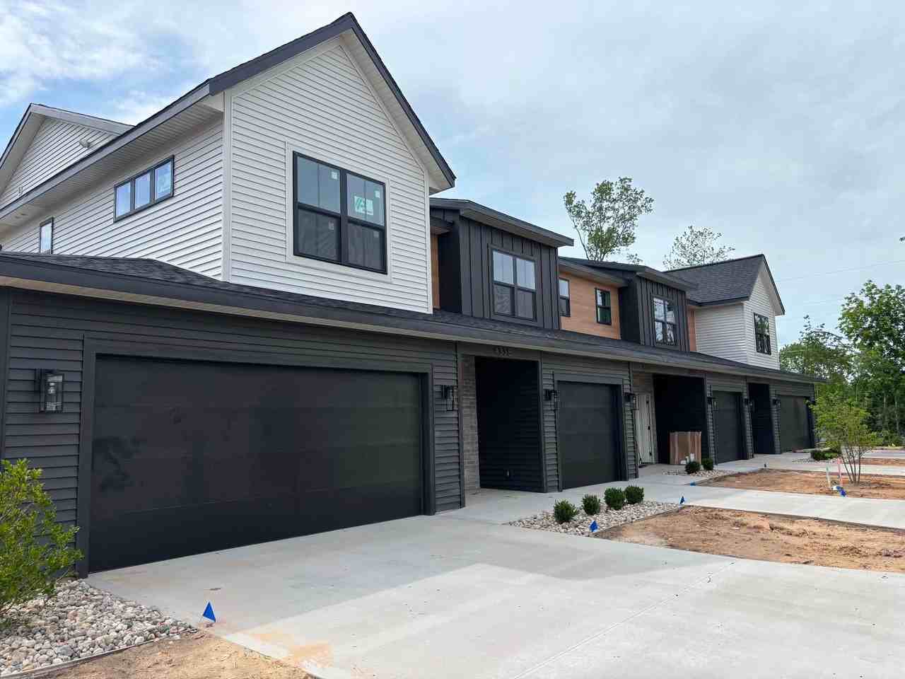 Brand-New Townhomes Near 5 Mile & East Beltline - Photo 2 of 50