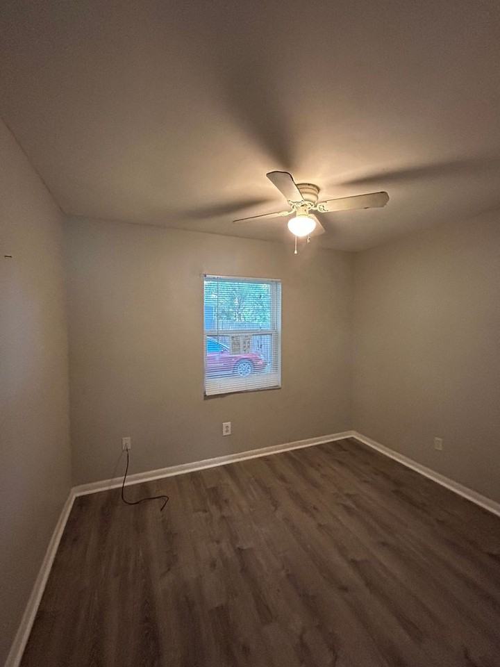 1484 32nd St Nw - Photo 7 of 10