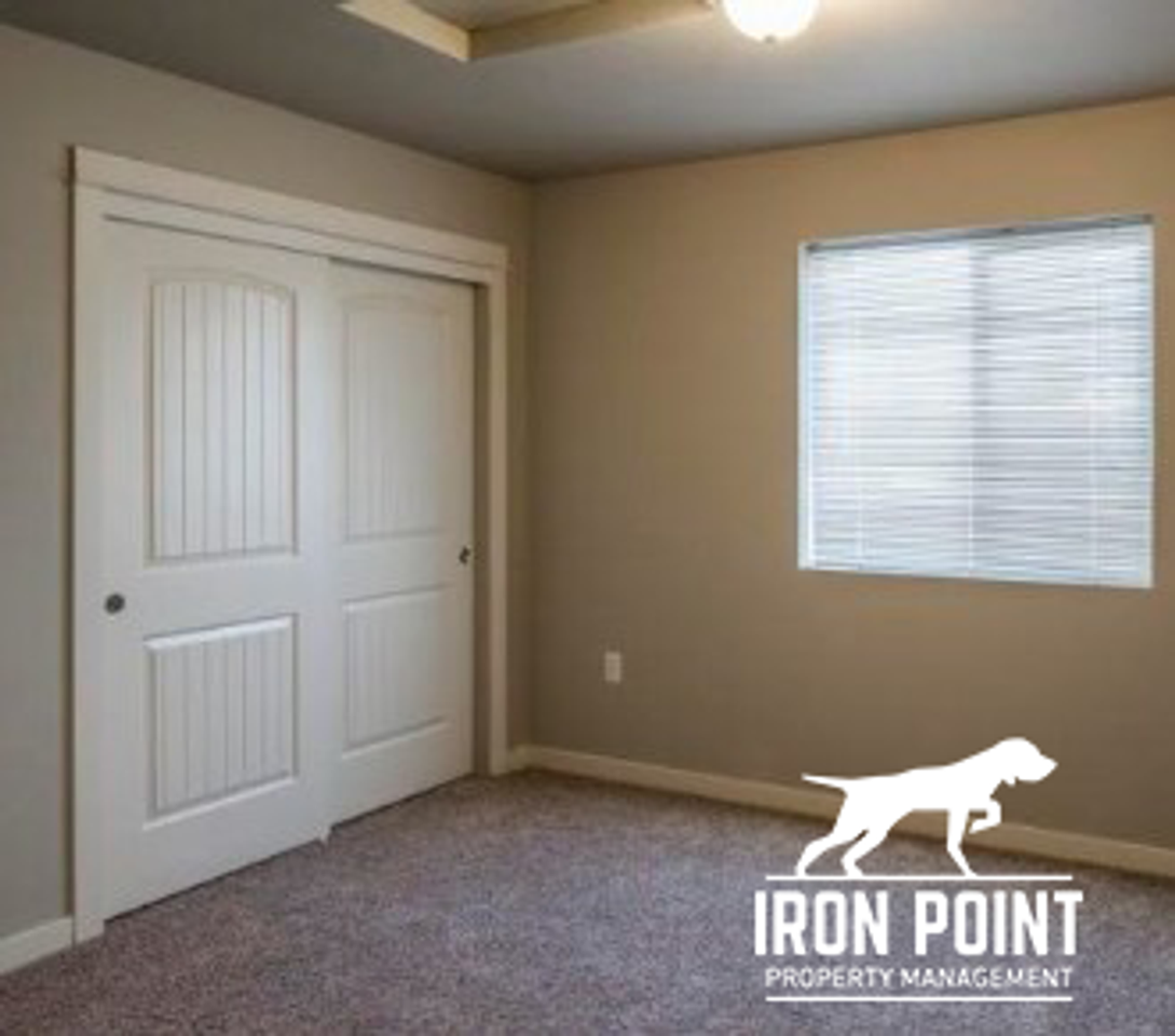 4790 N Morninggale Dr - Photo 5 of 14