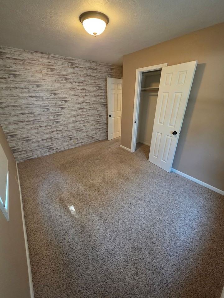 619 Gerecke St - Photo 5 of 10