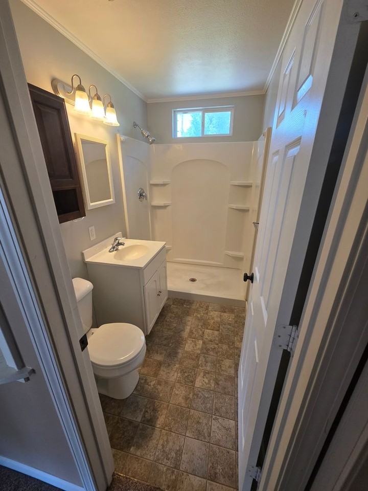 619 Gerecke St - Photo 6 of 10