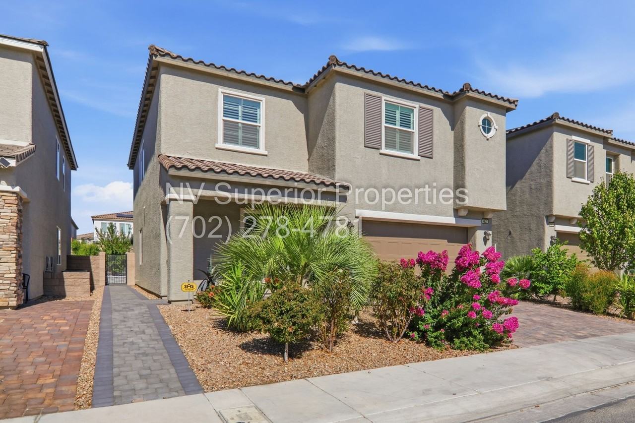 4627 Chestnut Tiger St - Photo 4 of 50