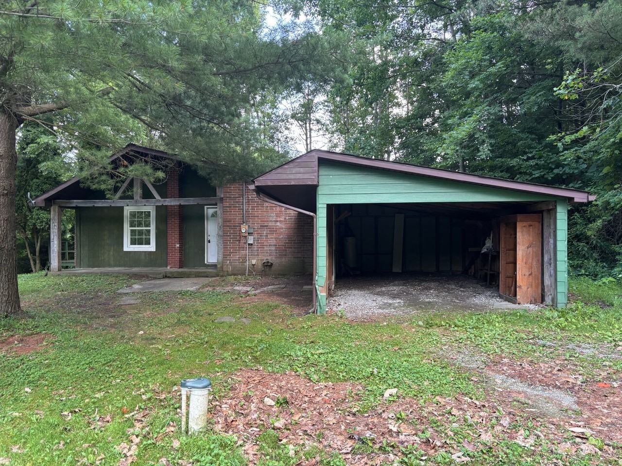 6502 Stonecreek Rd - Photo 2 of 12