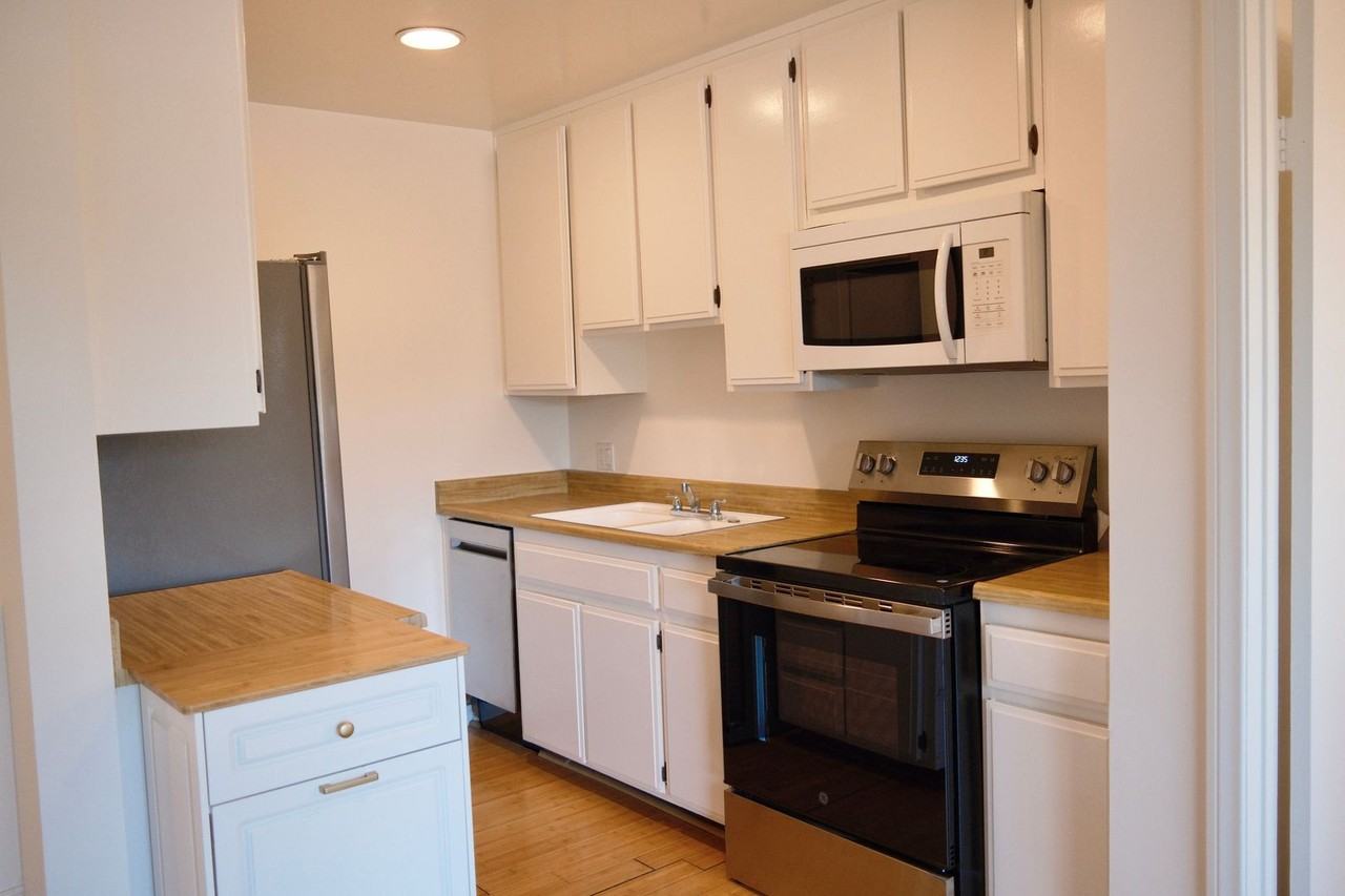 5880 Benner St #102 - Photo 3 of 18