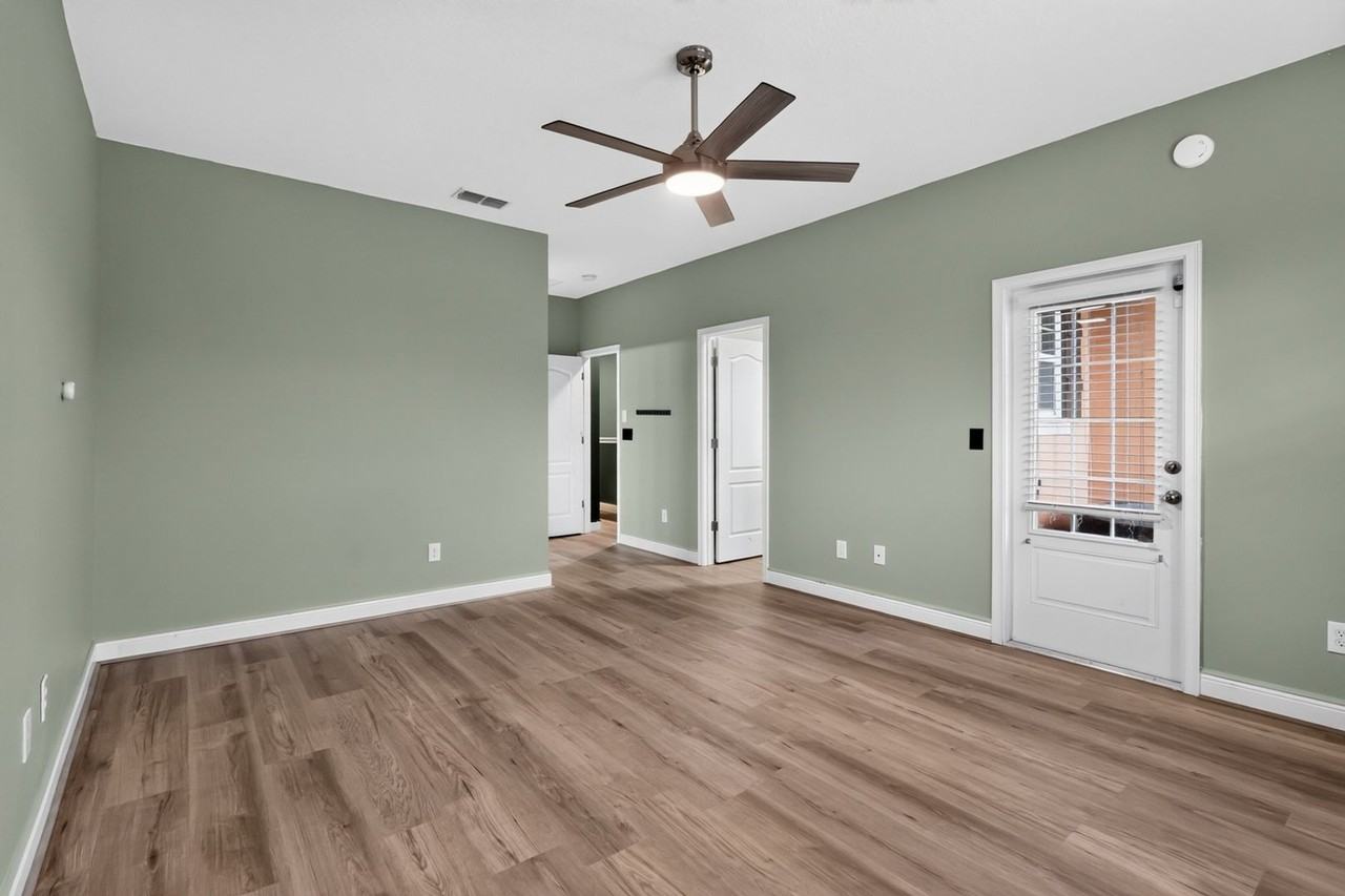 6536 Calamondin Dr - Photo 6 of 25