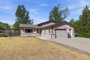 featured image of 931 Mountain View Dr