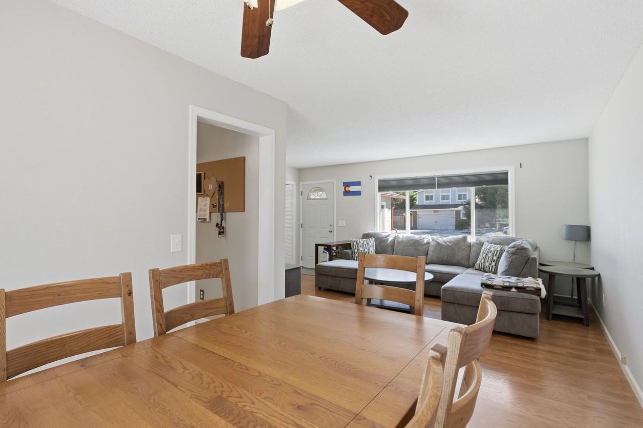 931 Mountain View Dr - Photo 5 of 30
