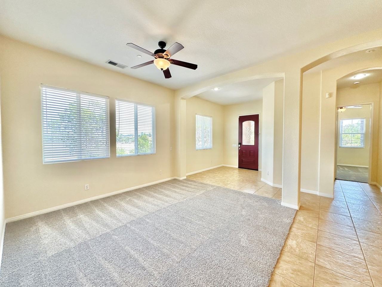 31340 Aussie Rd - Photo 5 of 50