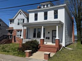 featured image of 1729 Porter St