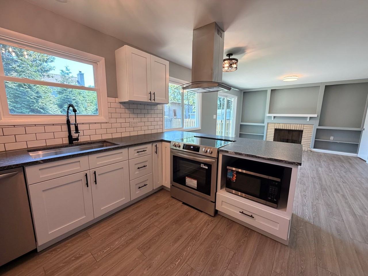 2538 Berwyck Rd Se - Photo 6 of 42