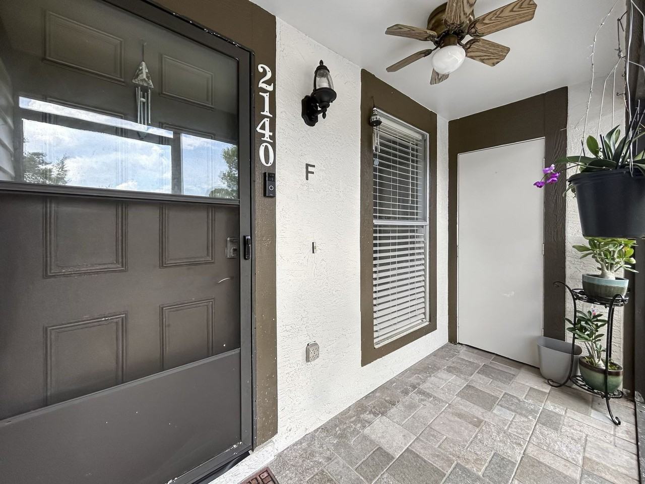 2140 Corbin Pl #F - Photo 3 of 16