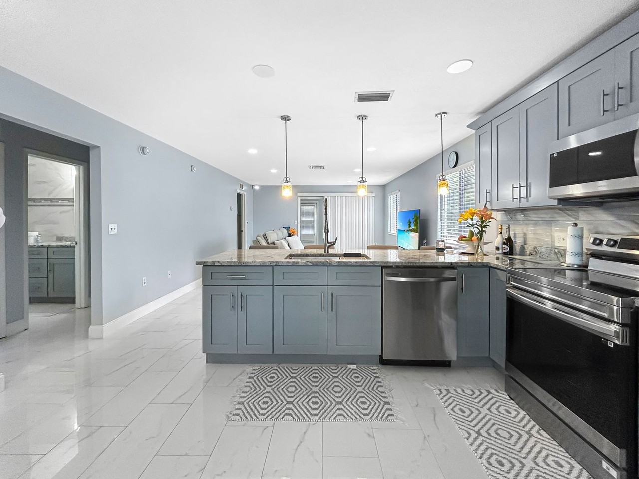 2140 Corbin Pl #F - Photo 7 of 16