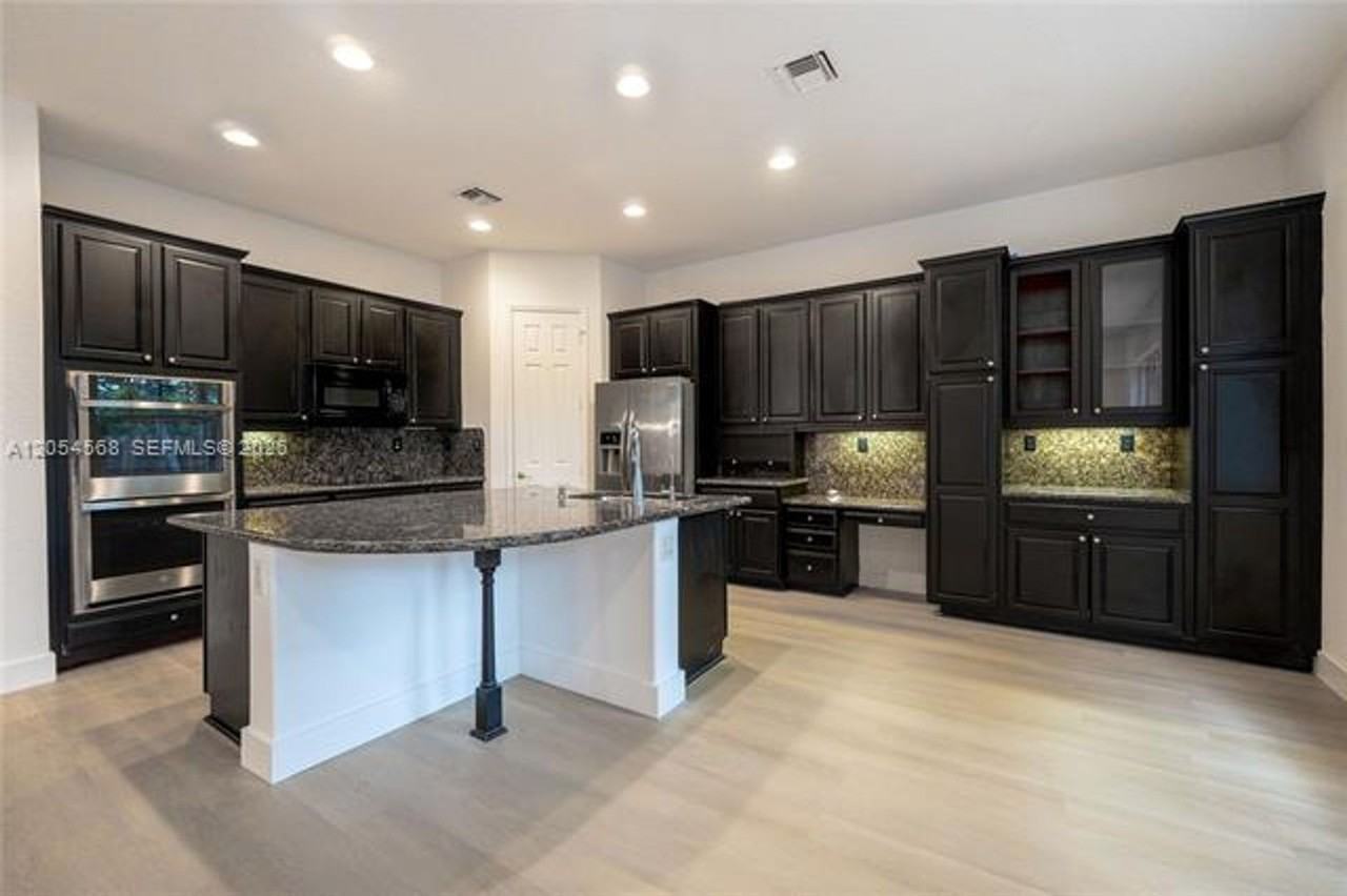11213 Nw 71st Ter #11213 - Photo 4 of 26