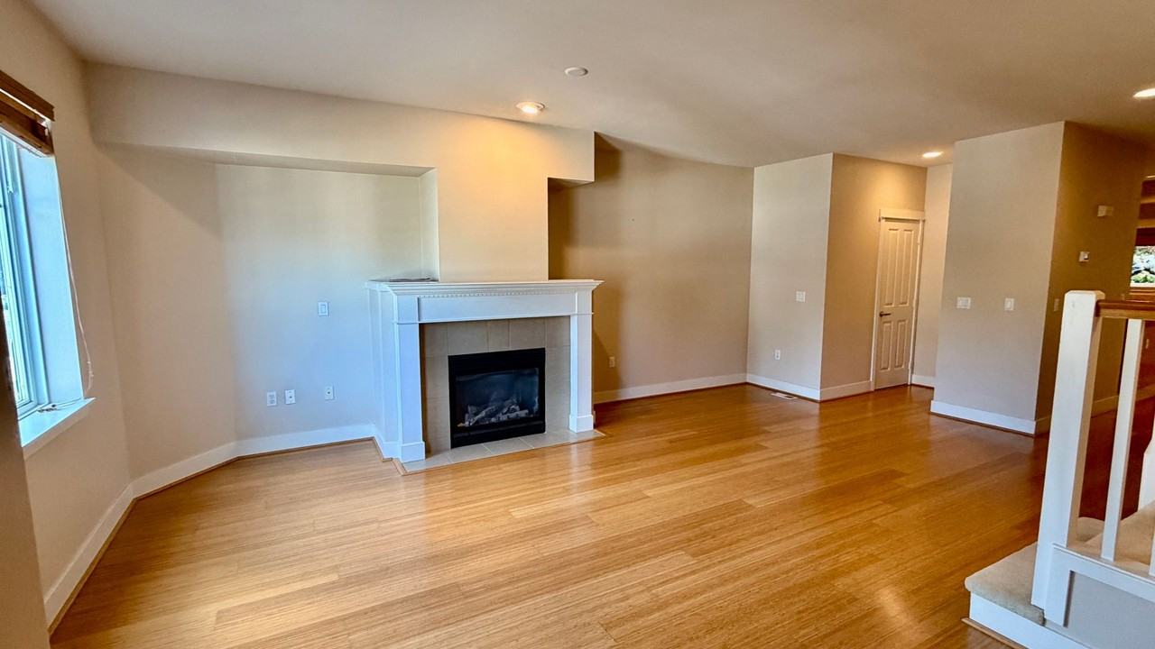 5583 Lakemont Blvd Se #1603 - Photo 4 of 22