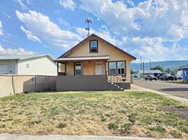 featured image of 1802 Cove Ave